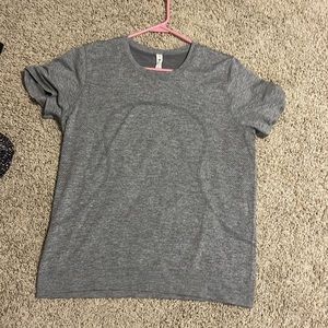 Lululemon Swiftly Tech Short Sleeve Tee- color is gray. Size large. Worn once.